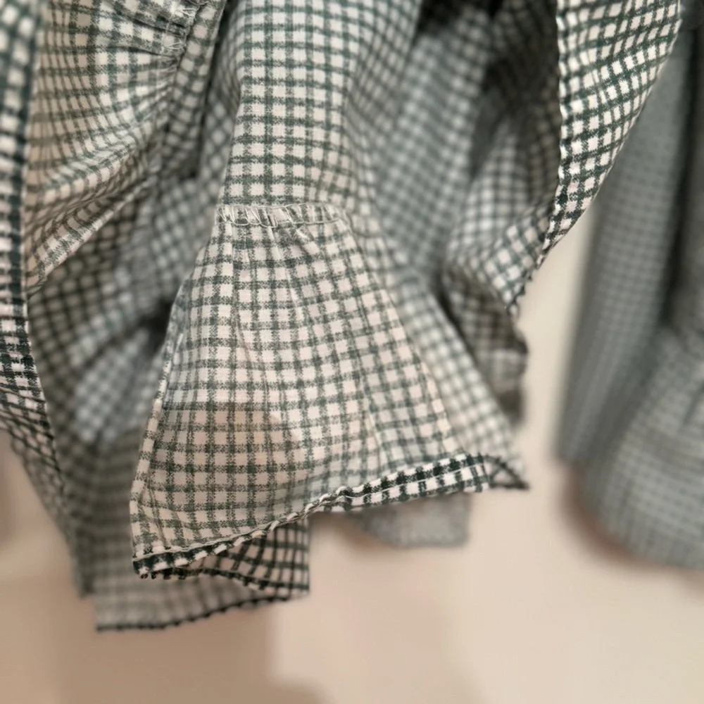 Pair Standard Pillowcases by Wamsutta - Green White Gingham